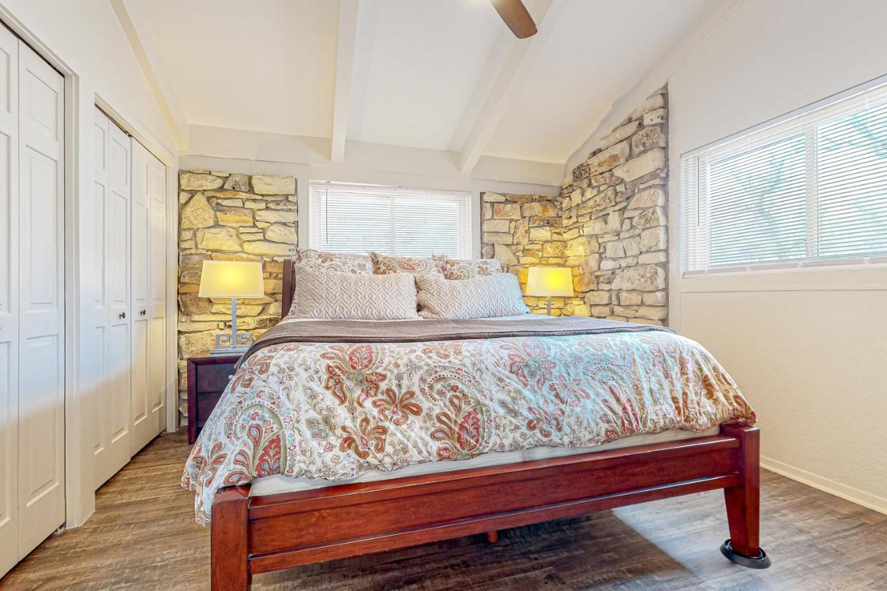Grand River Retreat Wimberley Ngoại thất bức ảnh