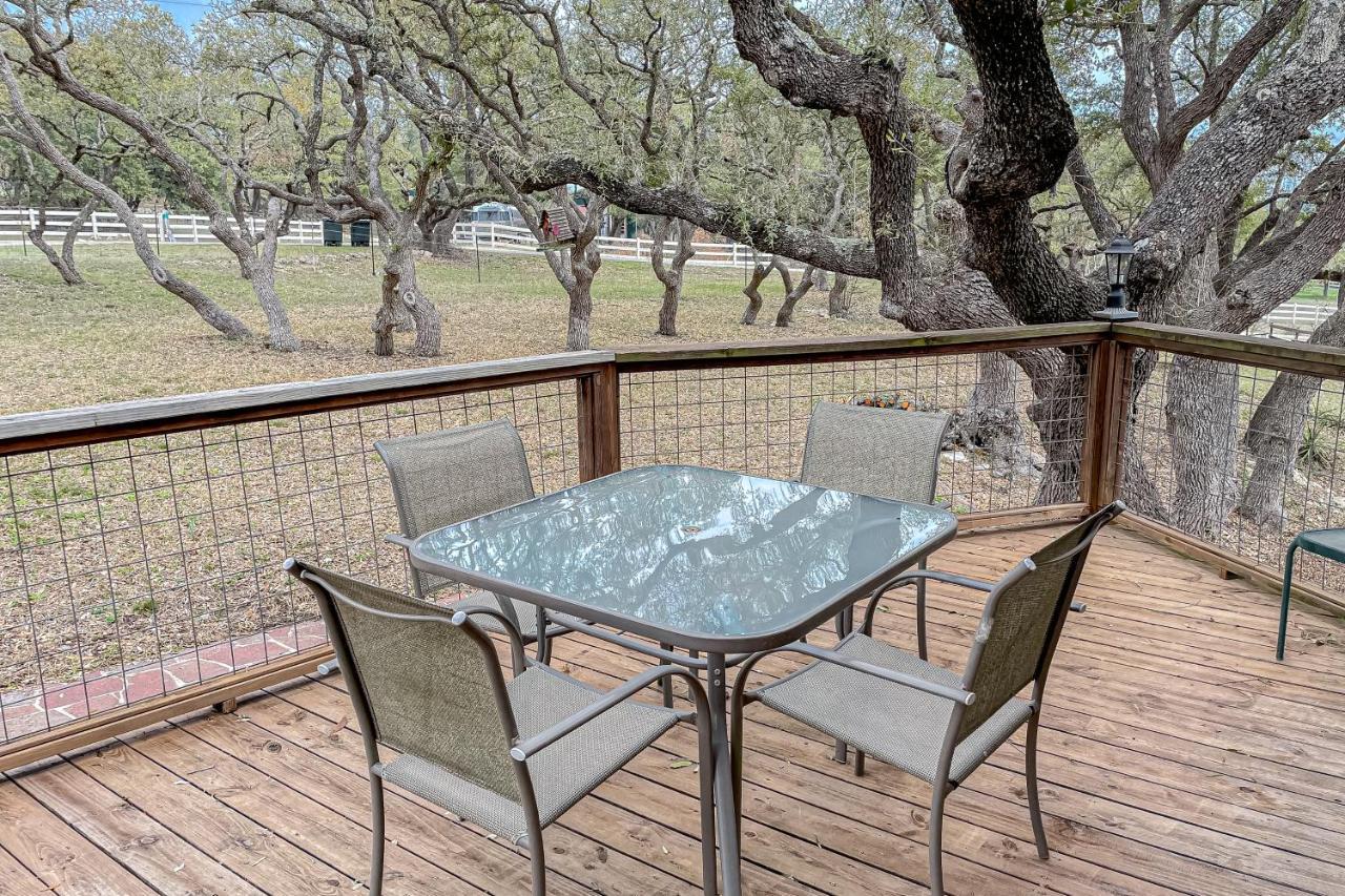 Grand River Retreat Wimberley Ngoại thất bức ảnh