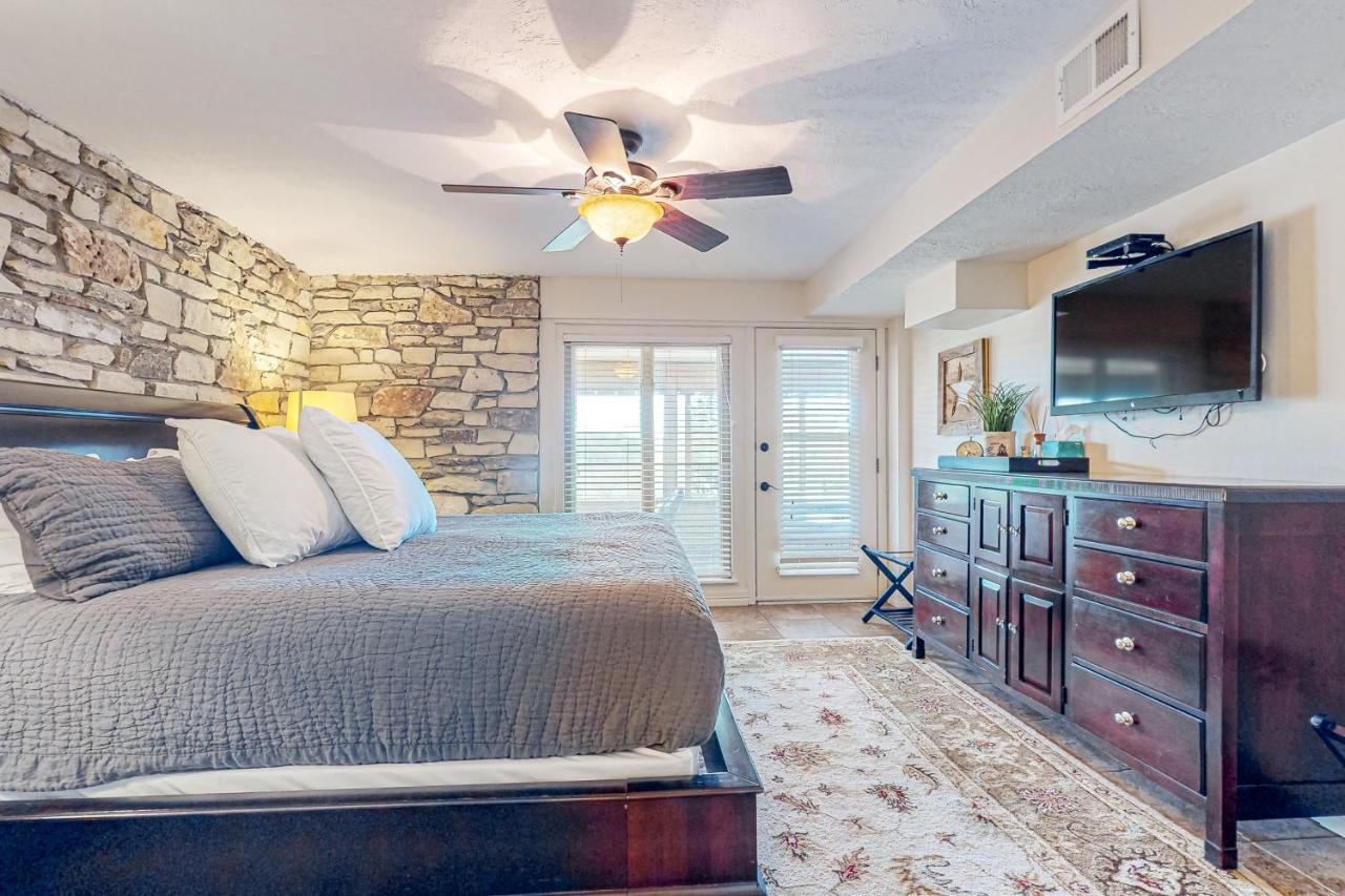 Grand River Retreat Wimberley Ngoại thất bức ảnh
