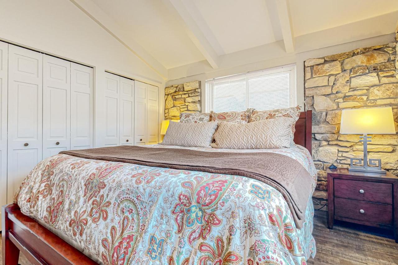 Grand River Retreat Wimberley Ngoại thất bức ảnh